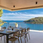Tatil Evi Beautiful Home In Blato With Sauna Blato (Korcula)